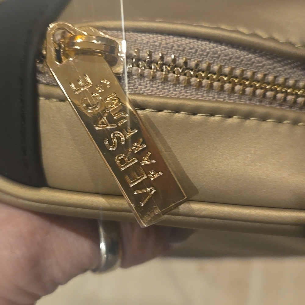 Versace Parfums Gold Matte Chainlink Bag - Picture 5 of 13